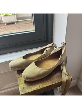 Hermes Women's Tan and Khaki Espadrill